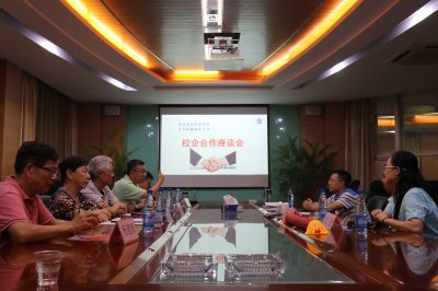 科捷物流华中区领导到访必赢官网深入交流校企合作