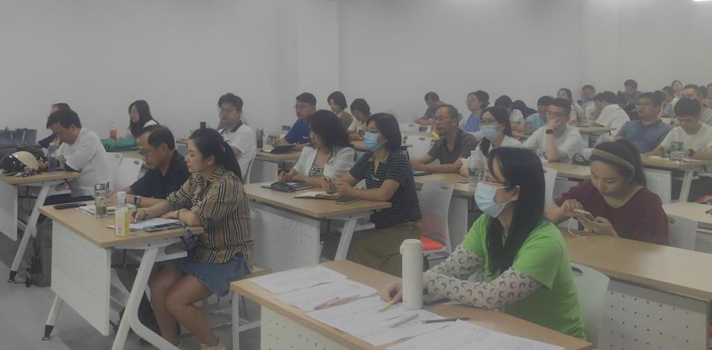 学习培训共成长，蓄势待发新征程 —教务处举行2023-2024秋季学期期初教师培训会