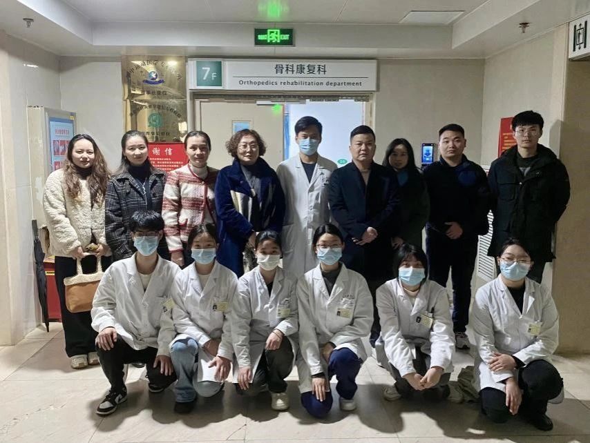 医校携手强实践，交流互动促提升 ——大健康学院探访中南医院实习生