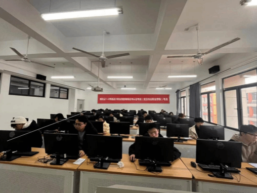 互联网+学院成功举办“1+X”界面设计职业技能等级证书（初级）考试